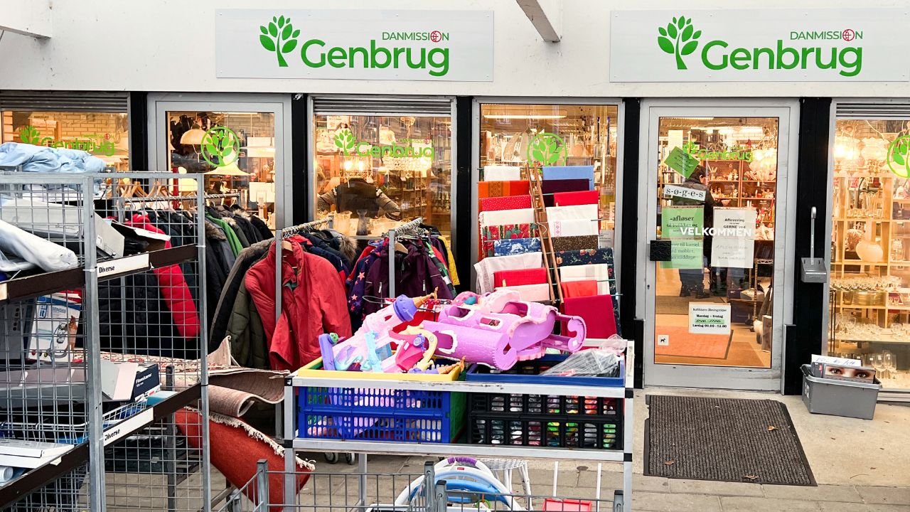 genbrug herning tøj og andet