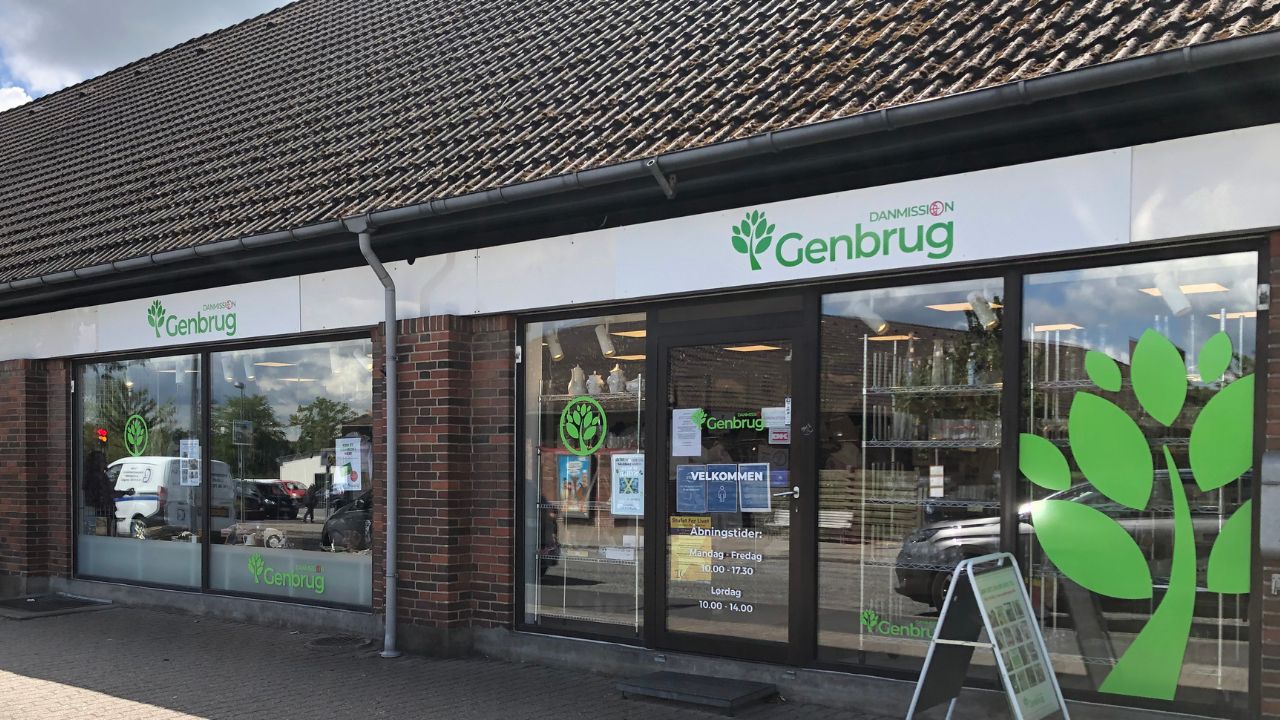 genbrug måløv facade udenfor