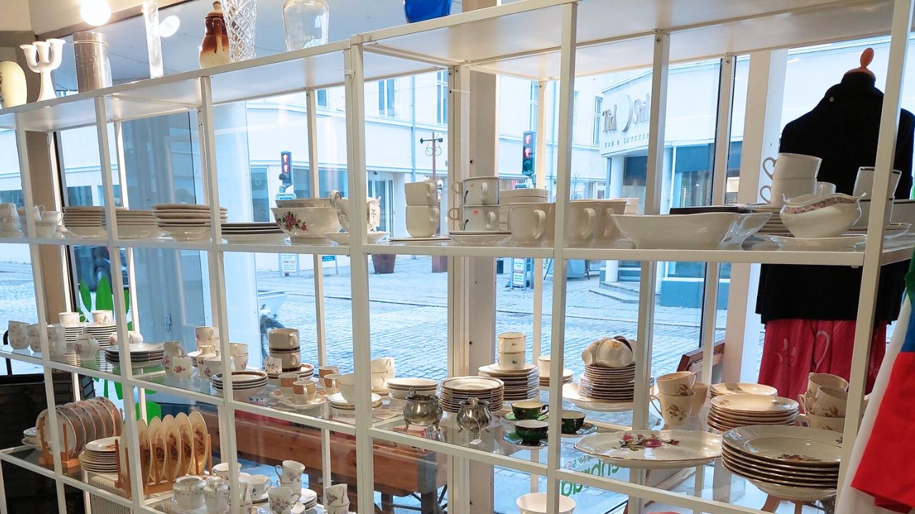 genbrugsbutik nykøbing f porcelæn