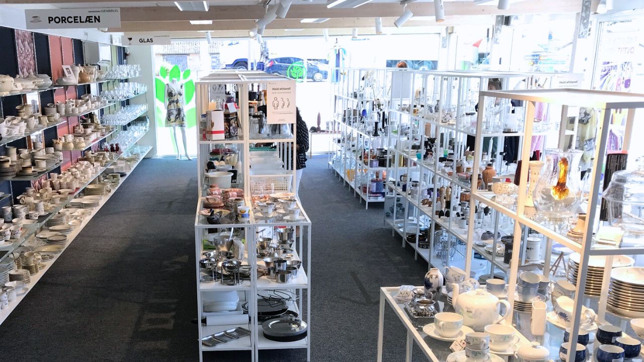 genbrug osted porcelæn, glas og andet