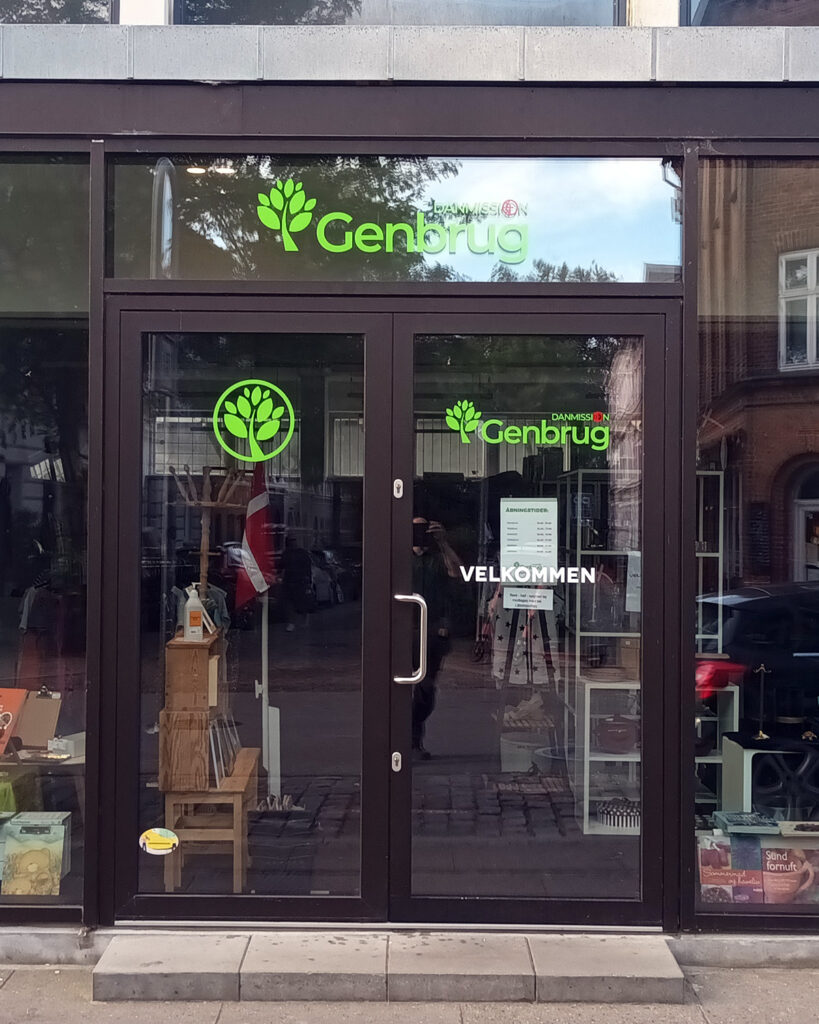 Besøg Danmission Genbrug Jægergårdsgade, Aarhus. Genbrugsbutik.